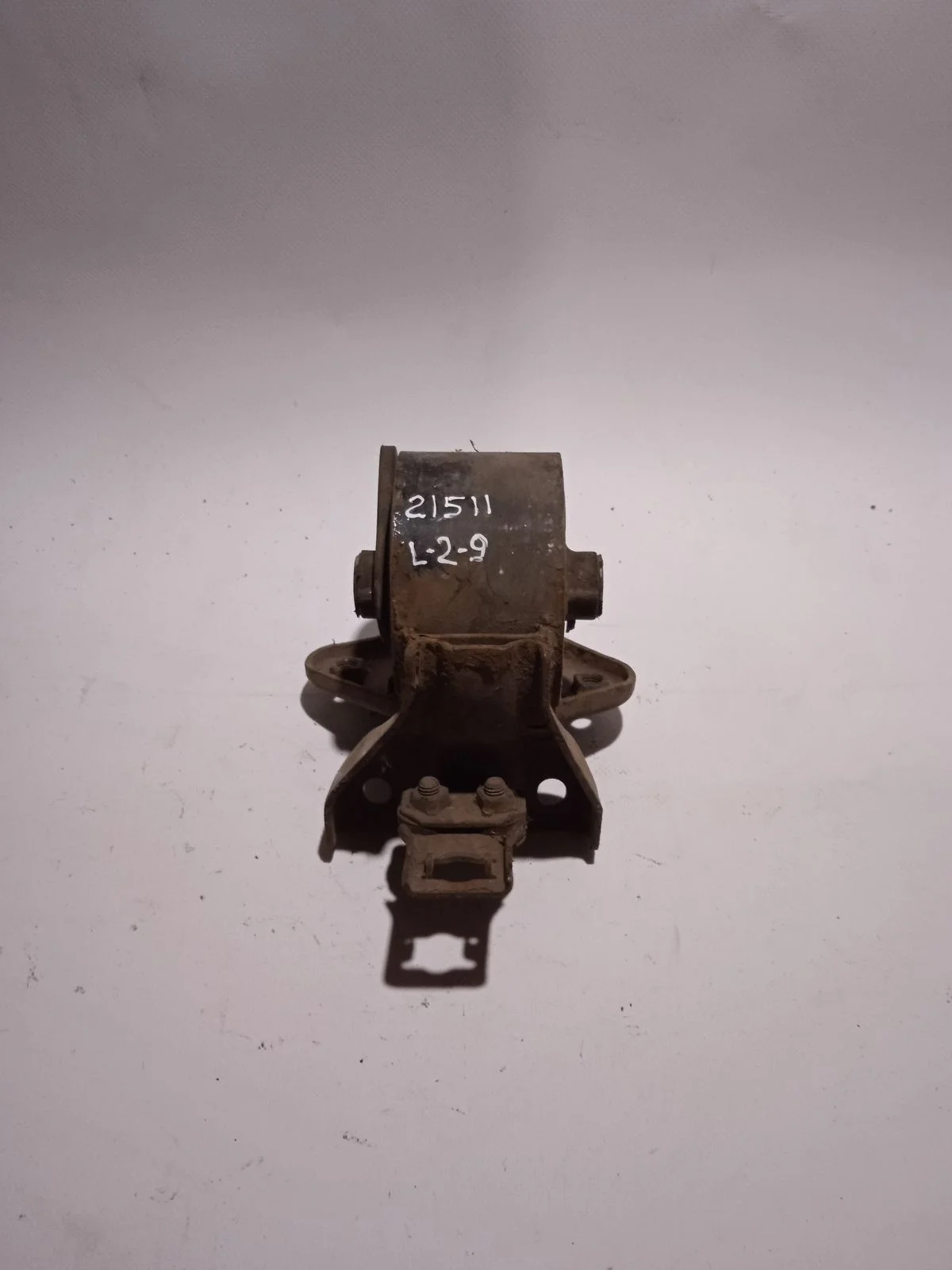 Опора ( подушка ) двигателя Toyota Avensis T220 (1997—2000) T220 220 AZT250 1237216351   4AFE  7AFE  3SFE  5AFE