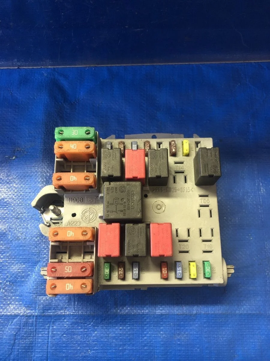 Блок предохранителей Citroen Jumper II (2006—2013)