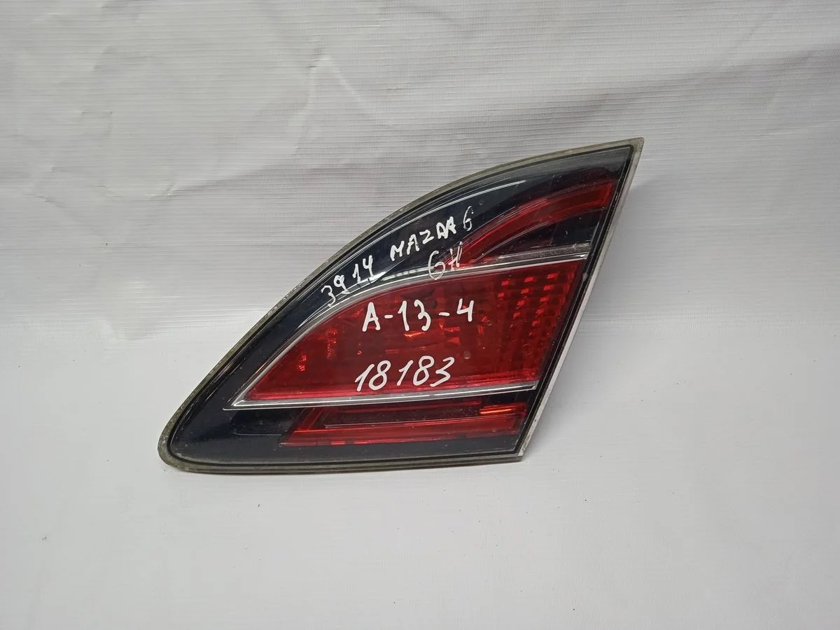 Фонарь задний внутренний правый Mazda 6 GH (2007—2009) jmzgh148201113914 GS1F513F0F, GS1F513F0H, GS1F513H0F, GS1F513H0H Право Зад L813