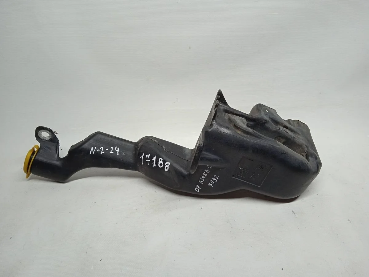 Бачок омывателя Opel Astra H (2004—2007) L48 L08 L35 13248320   Z14XEP