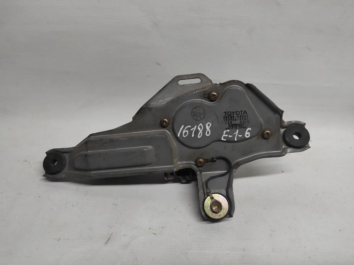 Мотор стеклоочистителя задний Toyota RAV4 II (2000—2003) A20 ZCA26 ACA26 ACA20 CLA20 ACA23 8513042040  Зад