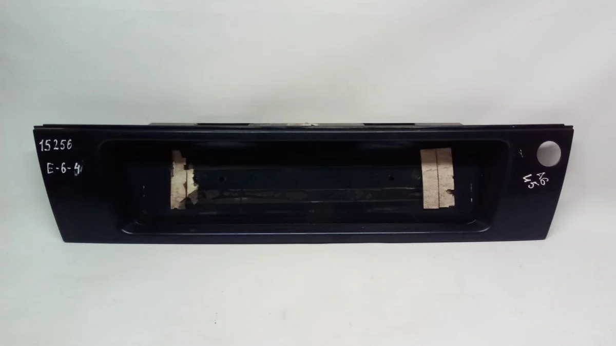 Накладка на крышку багажника (бленда) Audi A6 C4 (1994—1997) 4A 4A2 4A5 45 4A5853465D  Зад