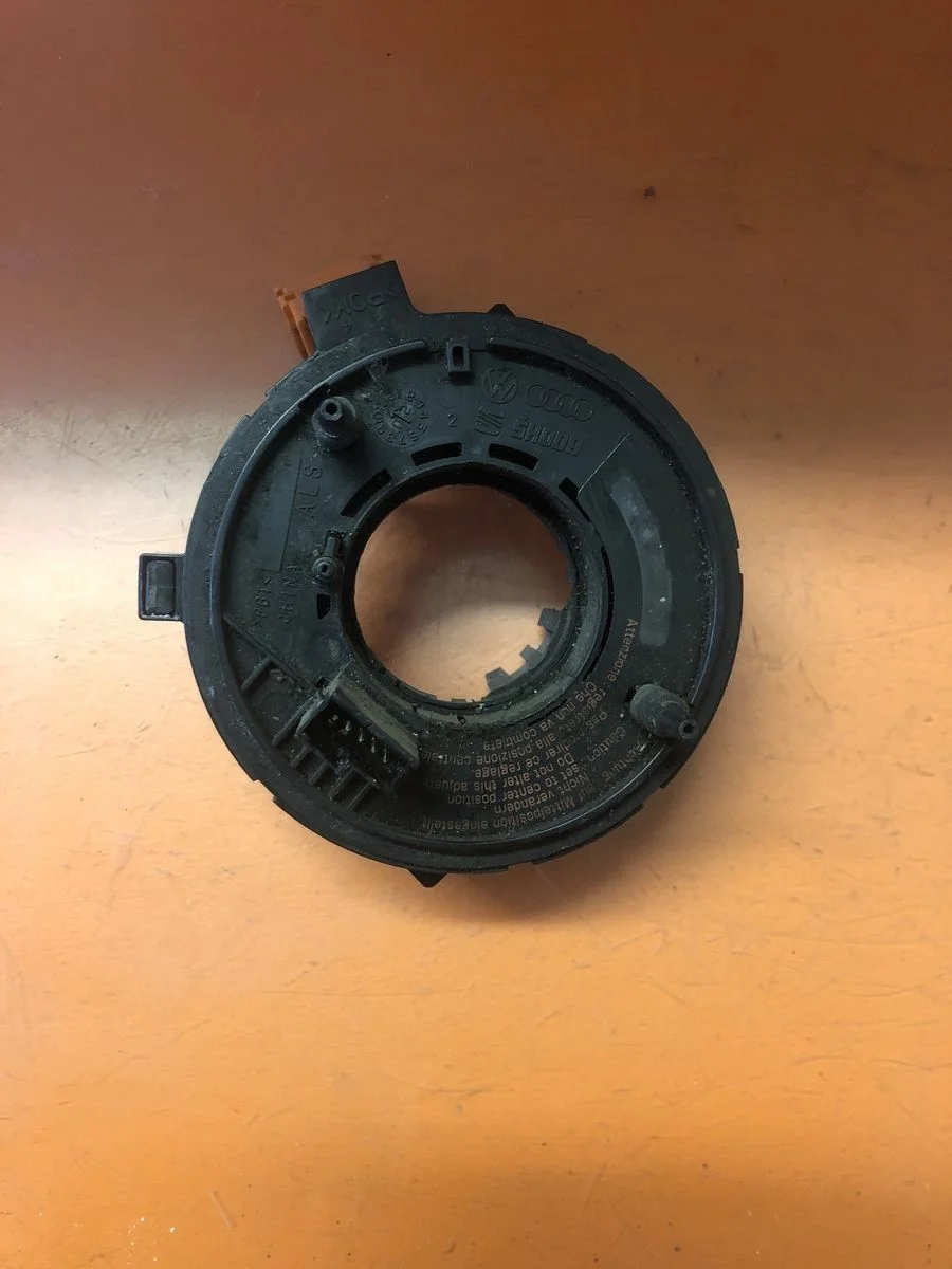 Кольцо (шлейф ) SRS Volkswagen Passat B5 (1996—2001) 3B 3B2 3B5 1J0959653E