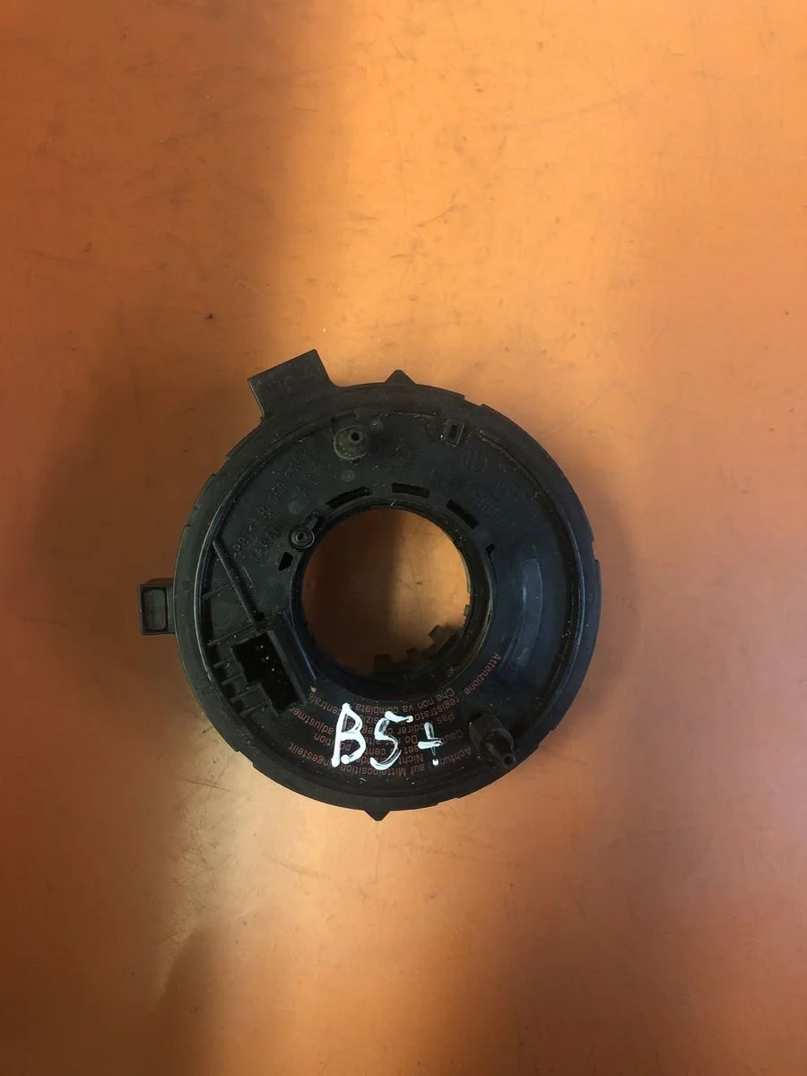 Кольцо (шлейф ) SRS Audi A6 C5 рестайлинг (2001—2004) 4B2 4B4 C5 1J0959653B