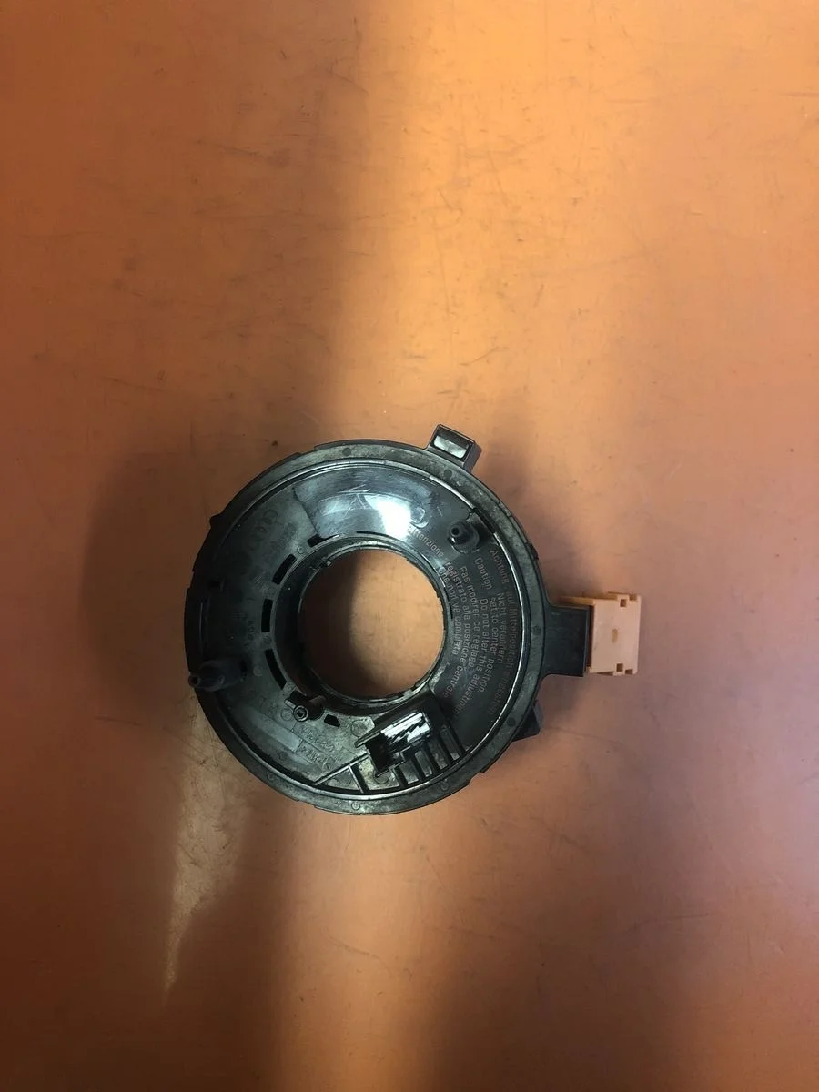 Кольцо (шлейф ) SRS Volkswagen Passat B5 (1996—2001) 3B 3B2 3B5 1J0959653E