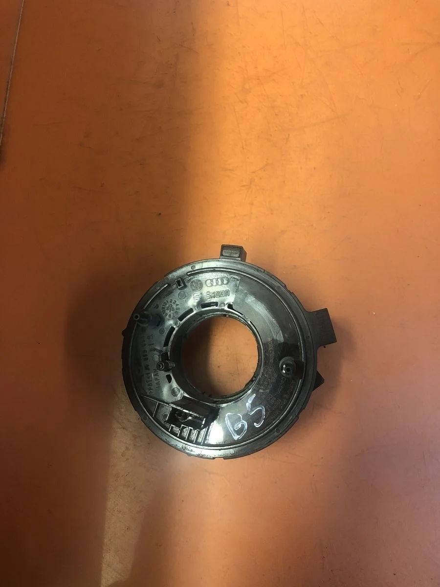 Кольцо (шлейф ) SRS Volkswagen Passat B5 (1996—2001) 3B 3B2 3B5 1J0959653