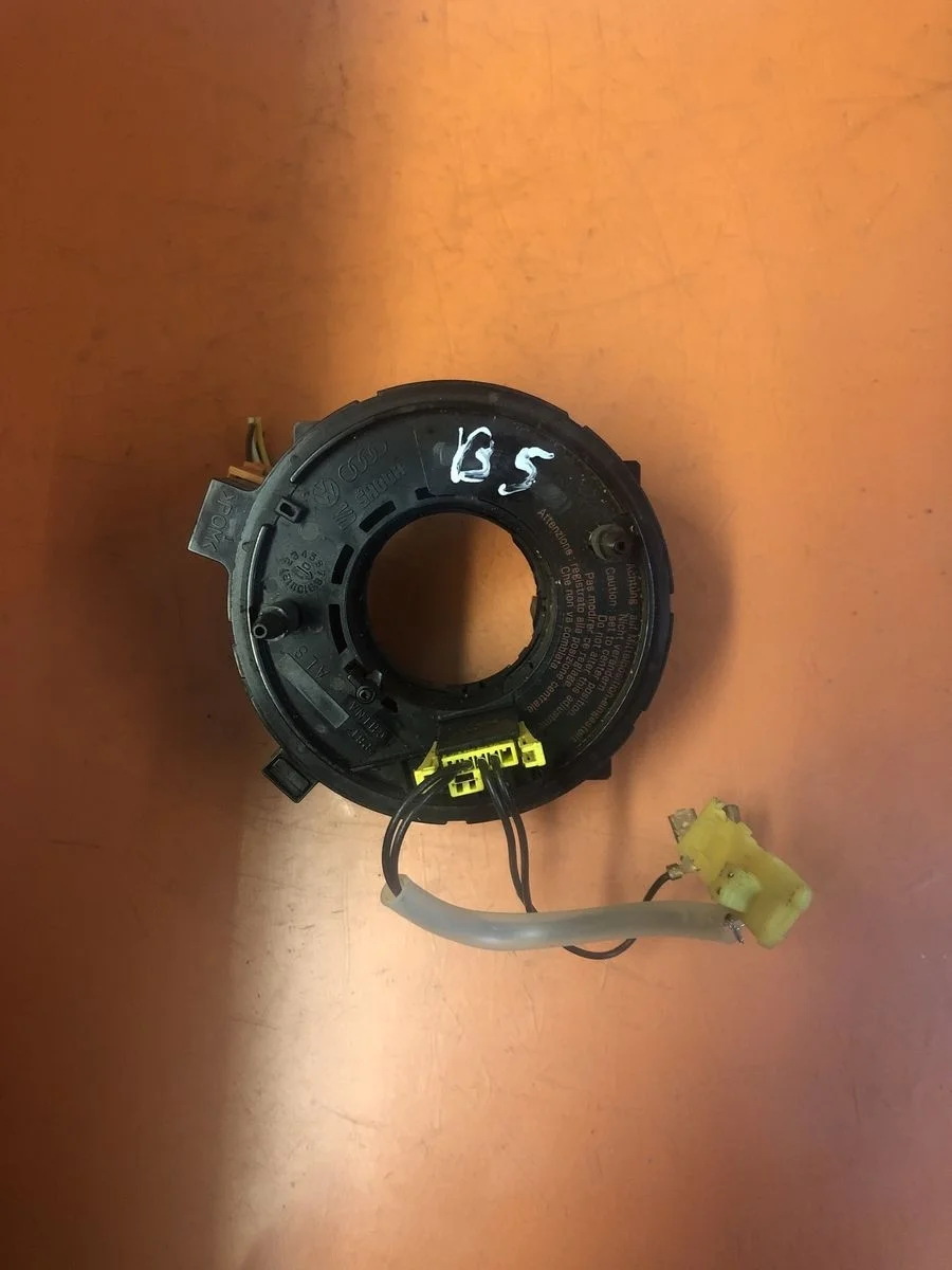 Кольцо (шлейф ) SRS Volkswagen Passat B5 (1996—2001) 3B 3B2 3B5 1J0959653E