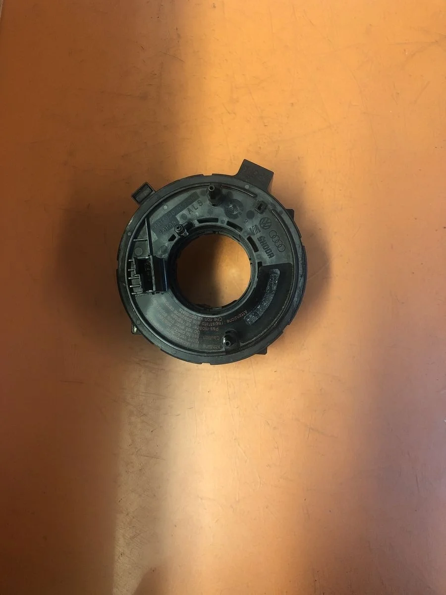 Кольцо (шлейф ) SRS Volkswagen Passat B5 (1996—2001) 3B 3B2 3B5 1J0959653