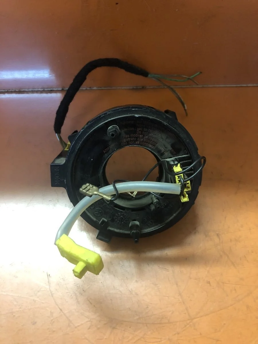 Кольцо (шлейф ) SRS Volkswagen Passat B5 (1996—2001) 3B 3B2 3B5 1J0959653