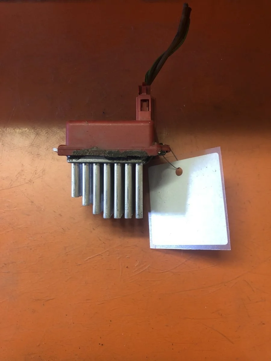 Резистор отопителя ( реостат,ёжик печки ) Volkswagen Passat B5 рестайлинг (2000—2005) 3B 3B3 9F8 1J0907521