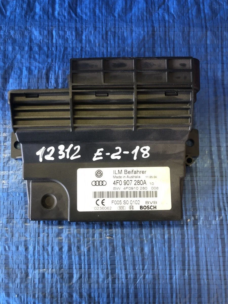 Блок комфорта Audi A6 Allroad Quattro C6 (2006—2008) 4F5 4F0907280A   3.2FSI AUK