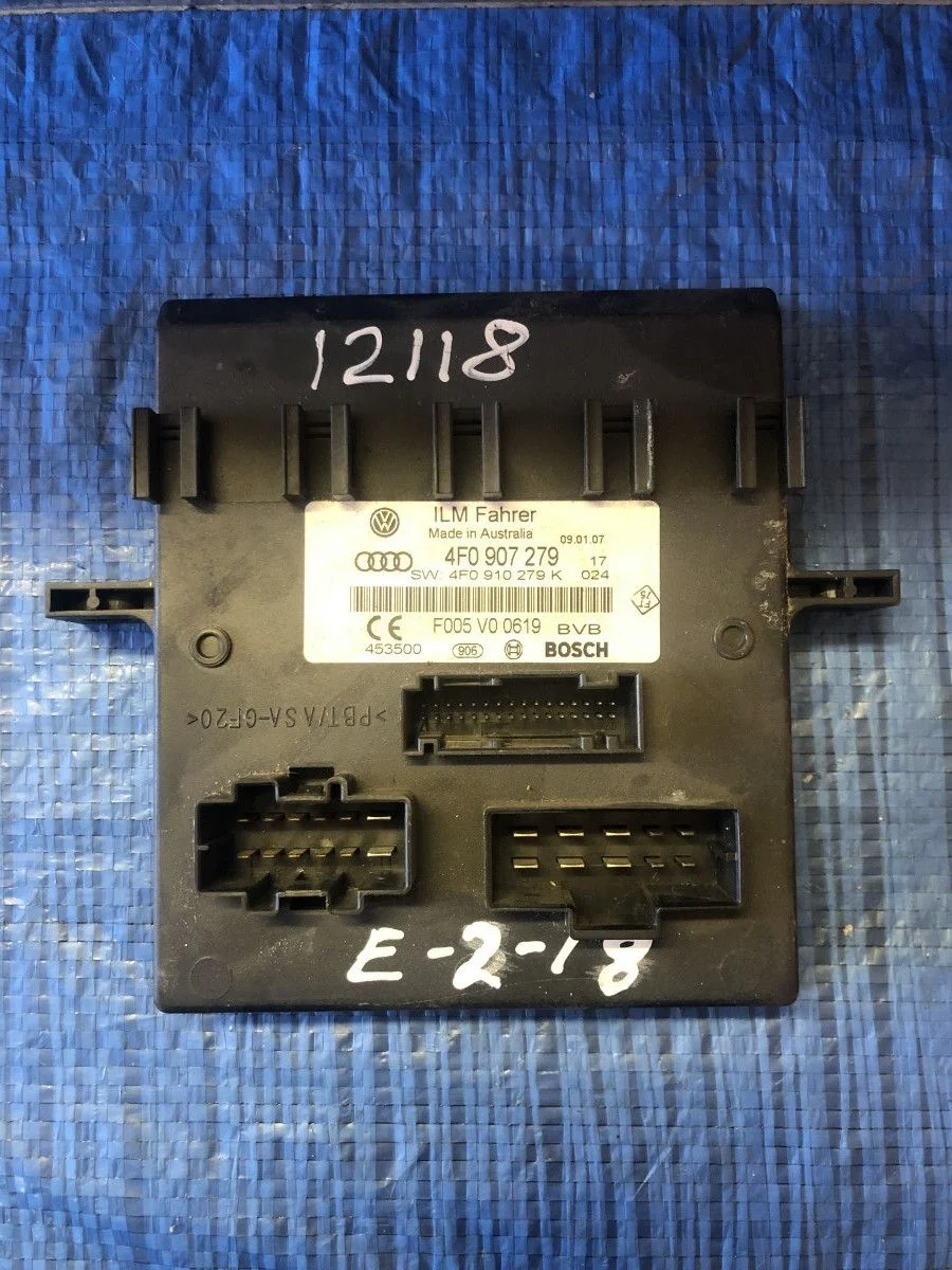 Блок комфорта Audi A6 Allroad Quattro C6 (2006—2008) 4F5 4F0907279   3.2FSI AUK