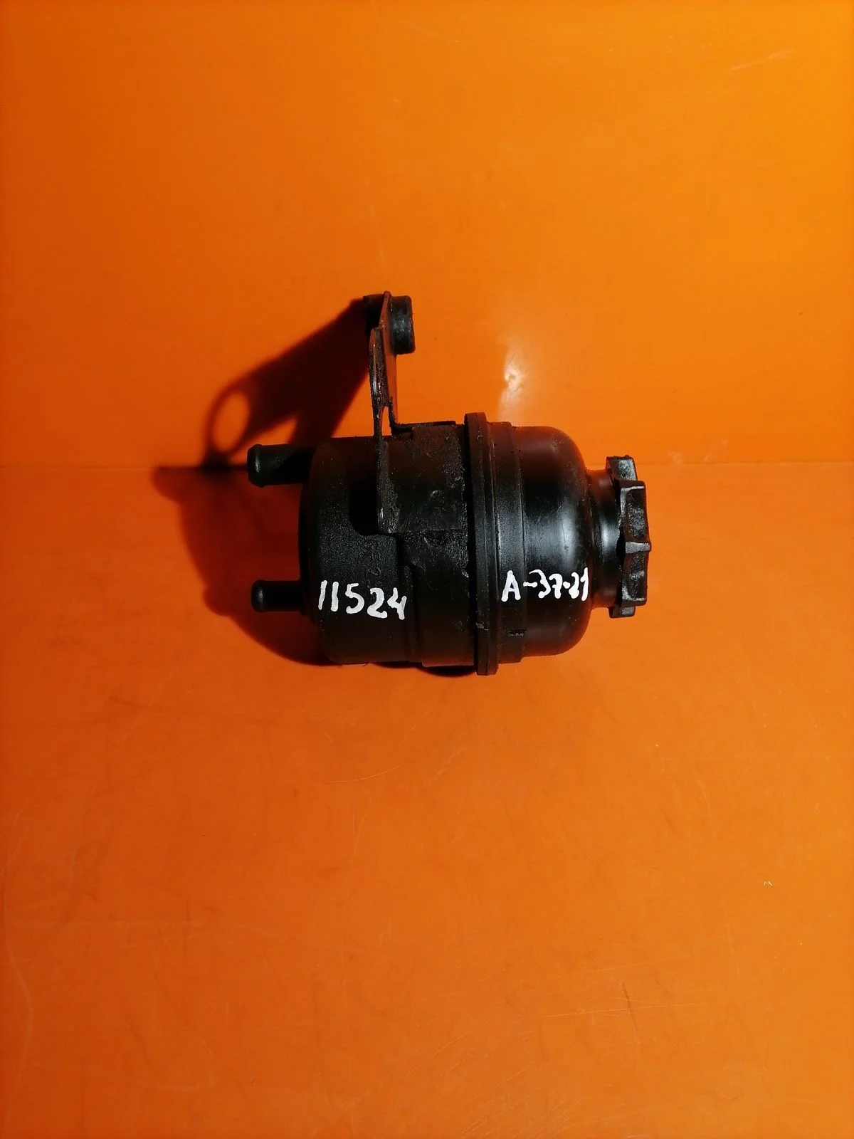 Бачок гидроусилителя (ГУР) BMW 5 серия E39 (1995—2000)