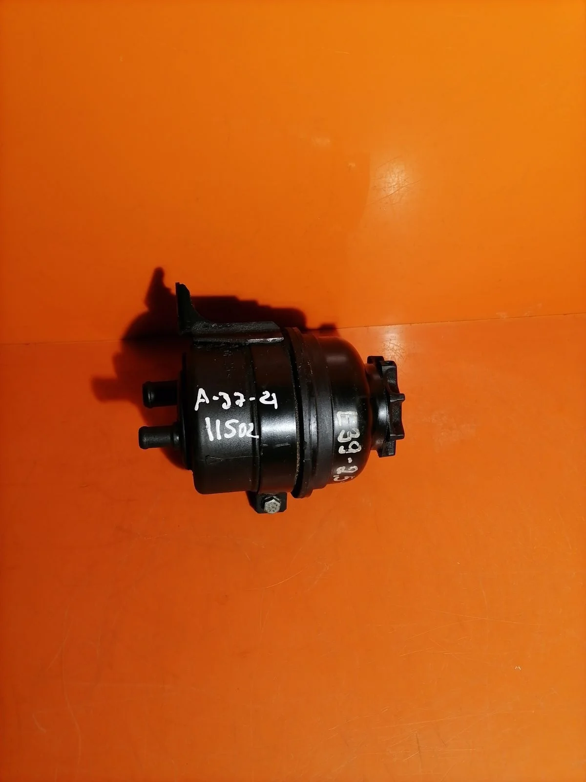 Бачок гидроусилителя (ГУР) BMW 5 серия E39 (1995—2000)