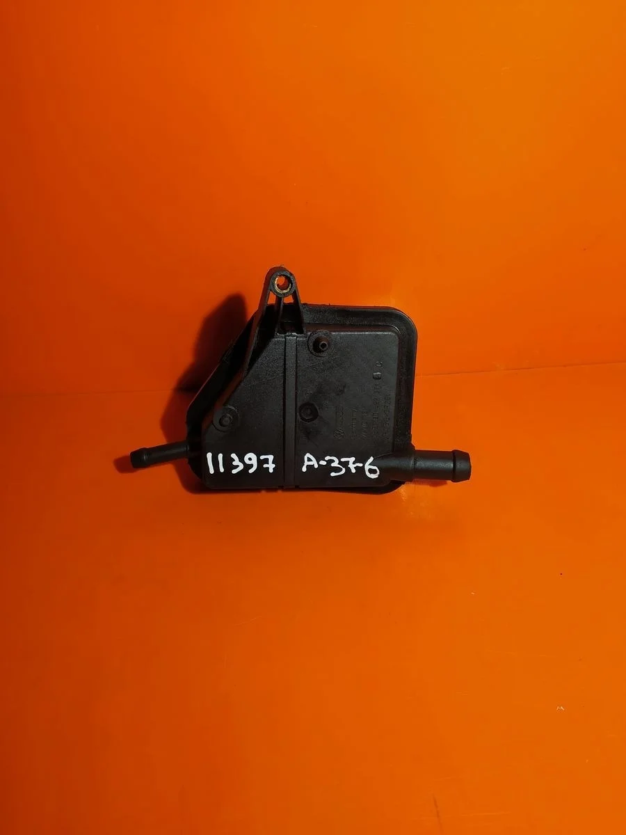 Бачок гидроусилителя (ГУР) Skoda Octavia I рестайлинг (2000—2011) A4 1U 1U2 1U5 1J0422371C