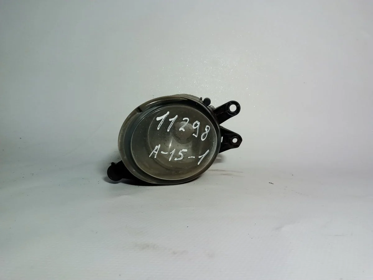 Фара противотуманная левая Audi A4 B6 (2000—2006) 8E 8E5 8EC 8ED B6 8E0941699 Лево Перед