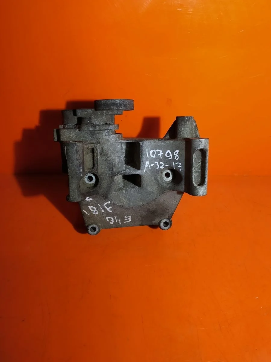 Кронштейн компрессора кондиционера BMW 3 серия E46 (1998—2003) E46 12311247646   M43