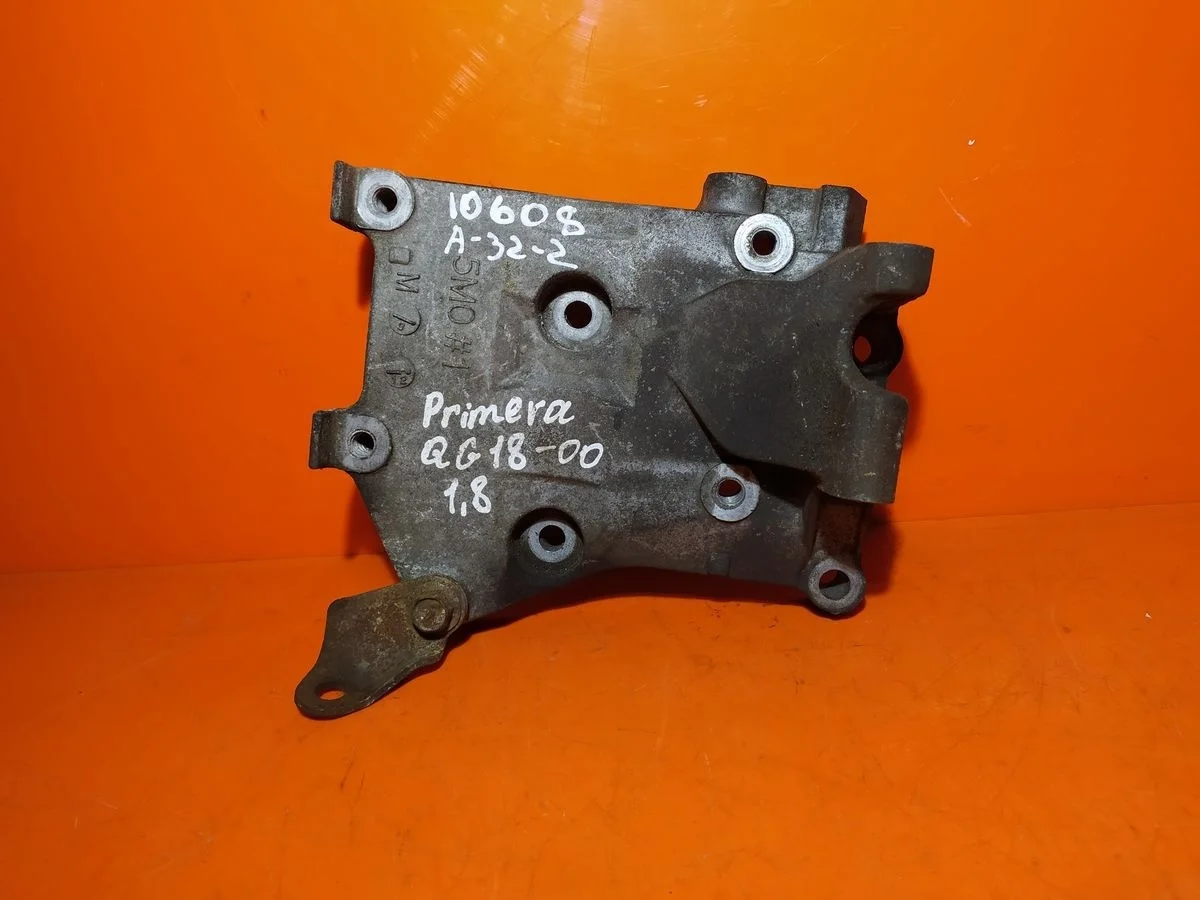 Кронштейн генератора Nissan Primera P12 (2001—2008)