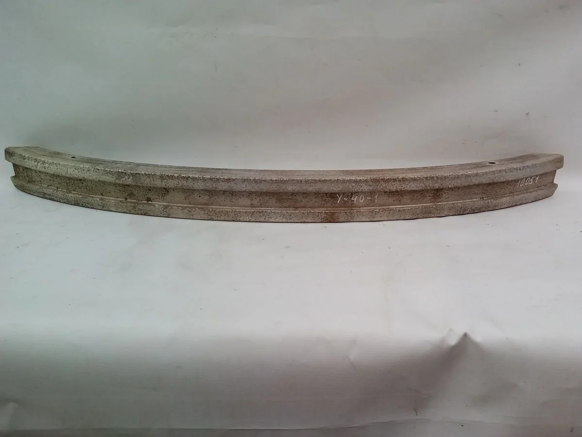 Усилитель переднего бампера Volkswagen Passat B5 (1996—2001) 3B 3B2 3B5 3B0807113  Перед