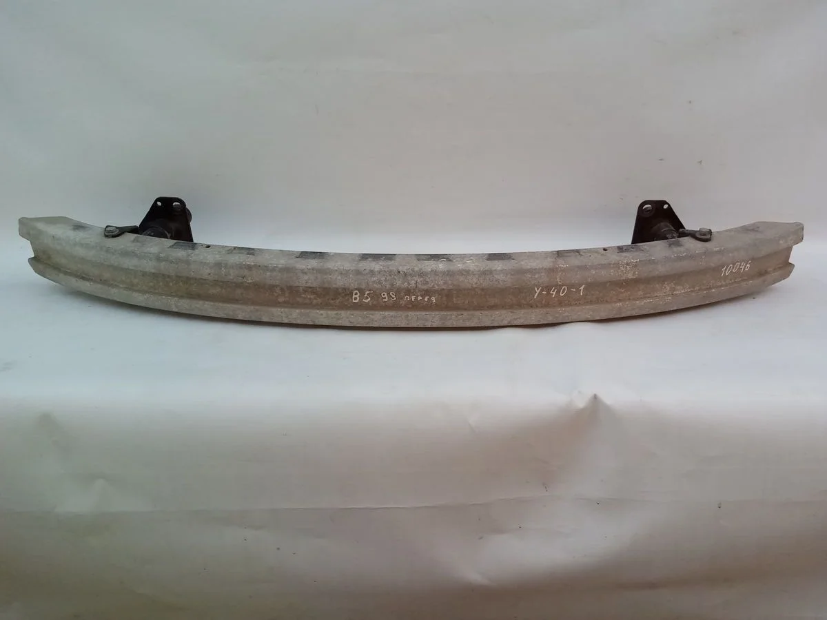 Усилитель переднего бампера Volkswagen Passat B5 (1996—2001) 3B 3B2 3B5 3B0807113  Перед