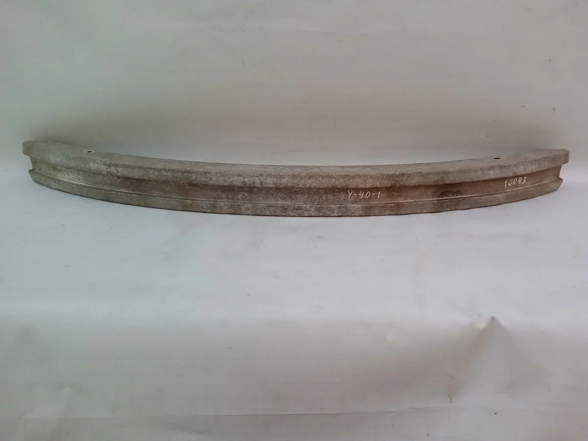 Усилитель переднего бампера Volkswagen Passat B5 (1996—2001) 3B 3B2 3B5 3B0807113  Перед