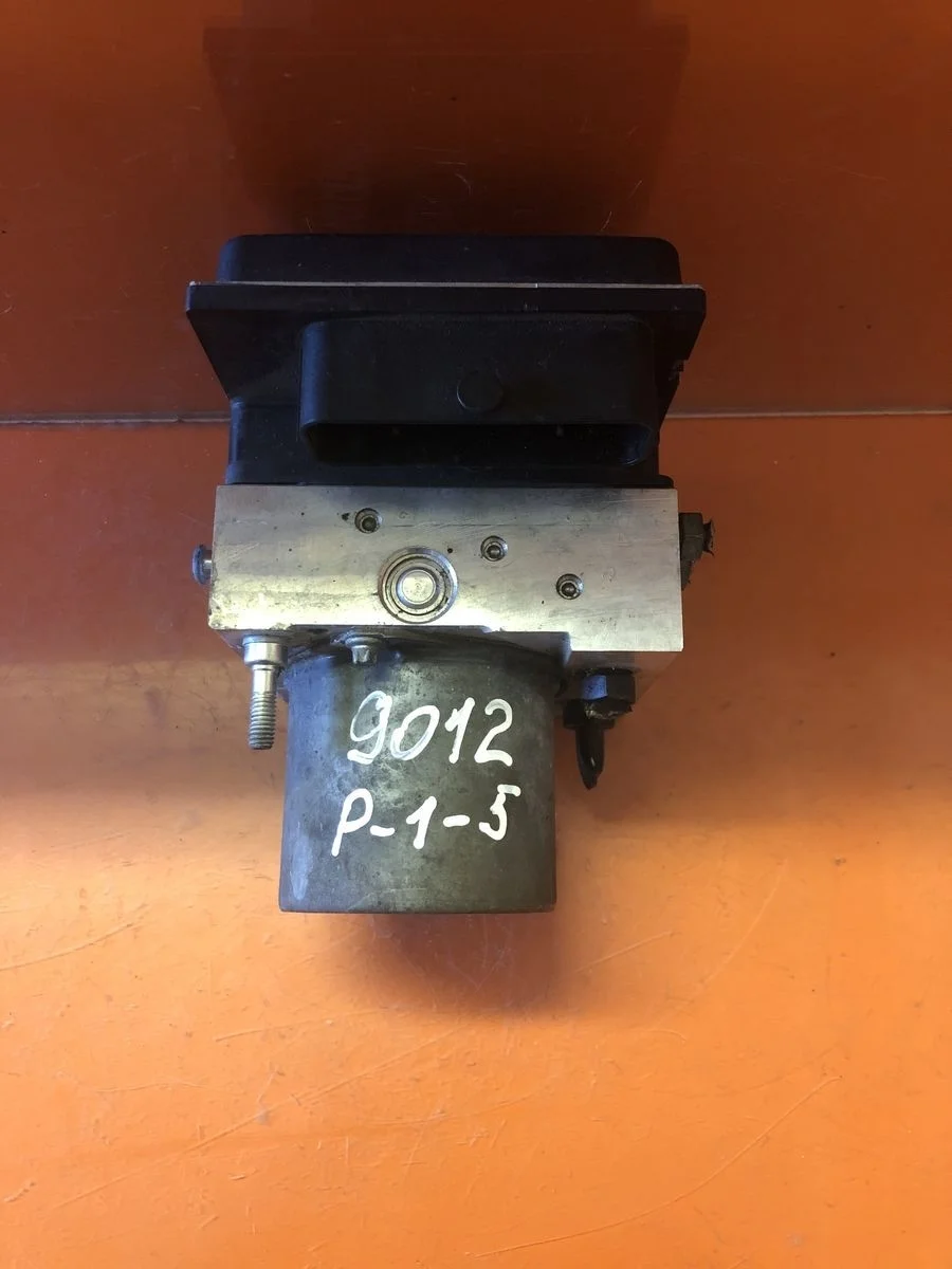 Блок (насос) ABS Audi A6 C6 (2004—2008) 4F2 4F0614517T