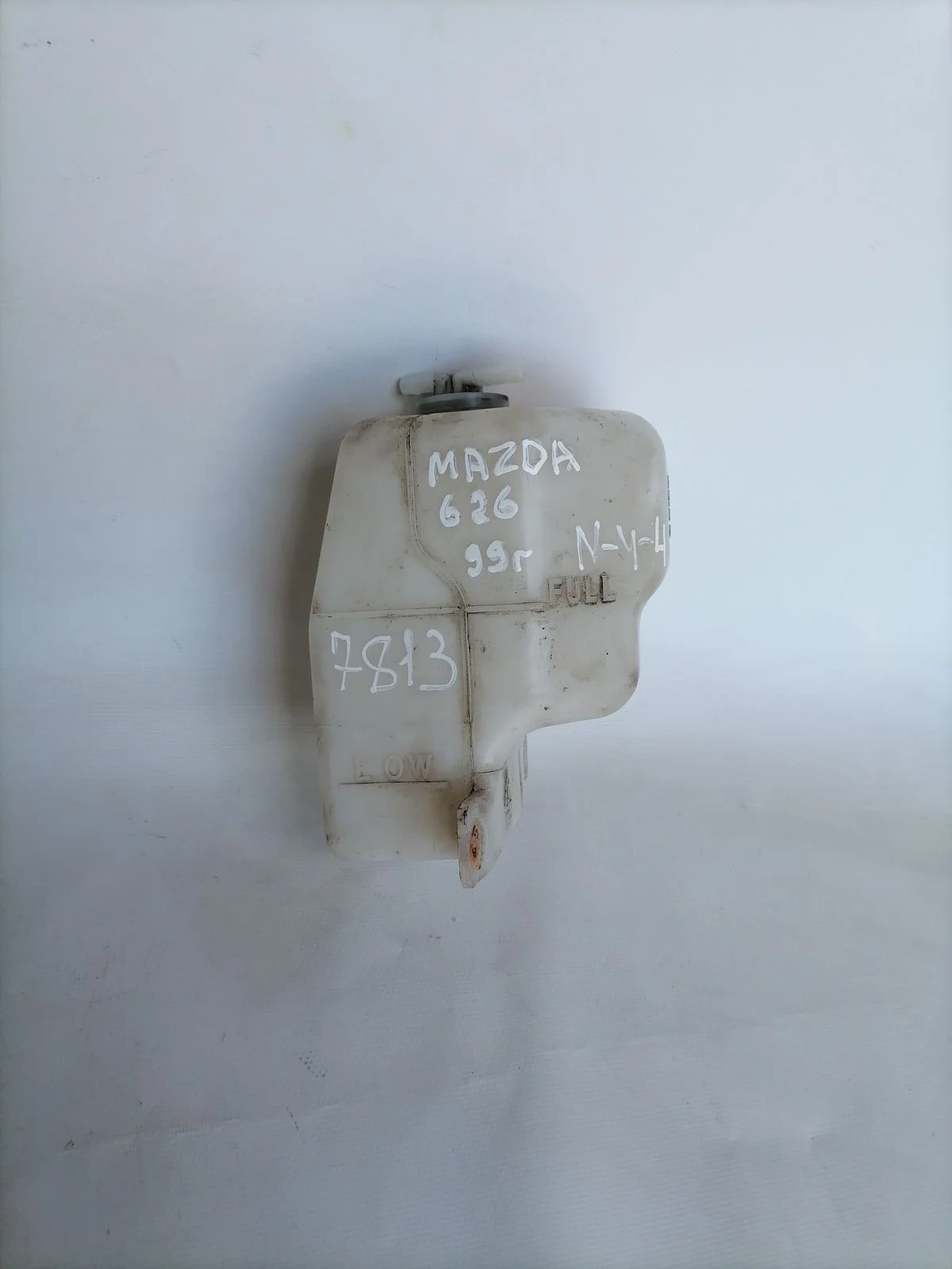 Бачок расширительный Mazda 626 GF (1997—2002) GF GW 823021077