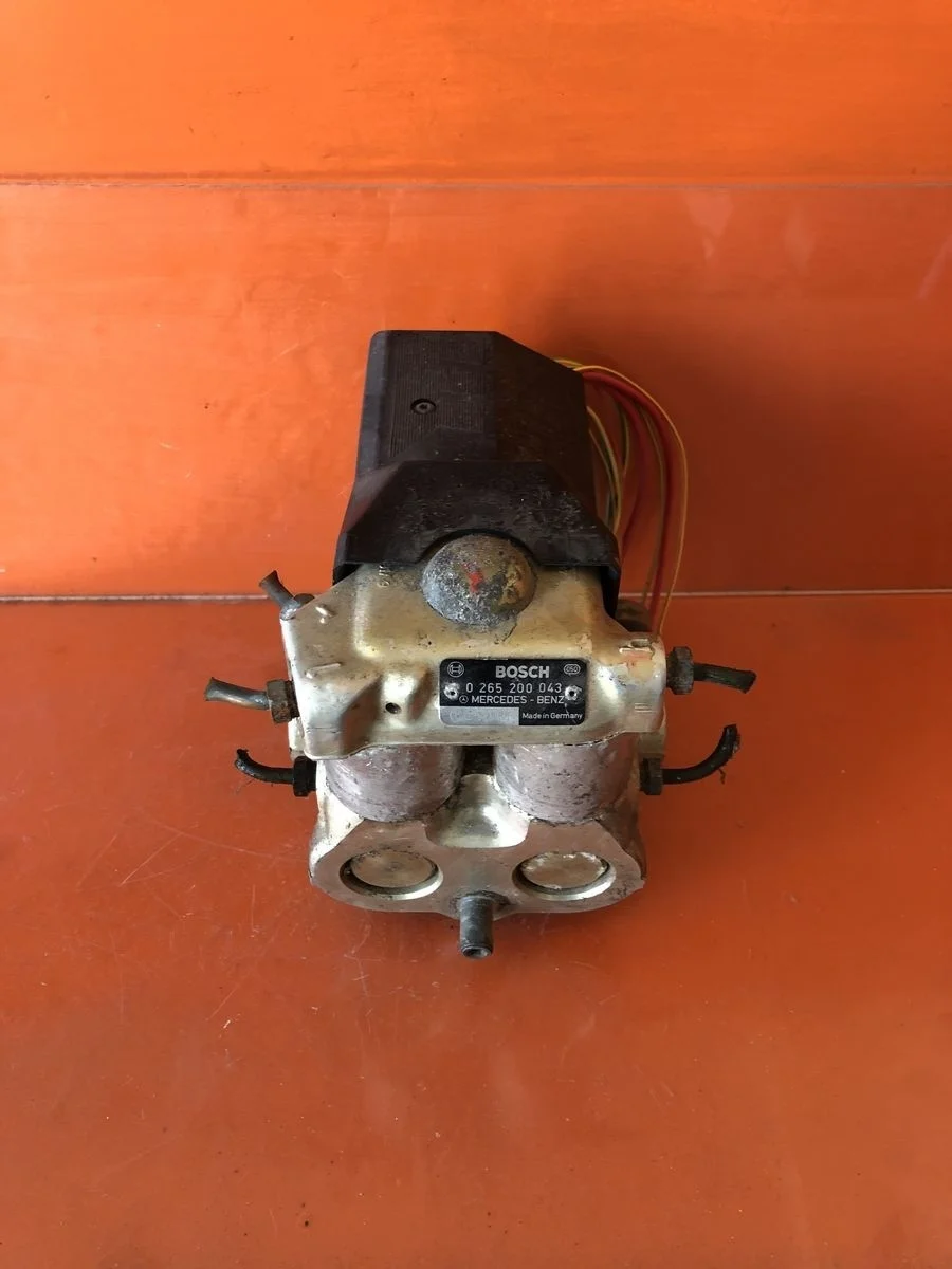 Блок (насос) ABS Mercedes-Benz E-класс W124/S124/C124/A124 (1984—1997) W124 0265200043