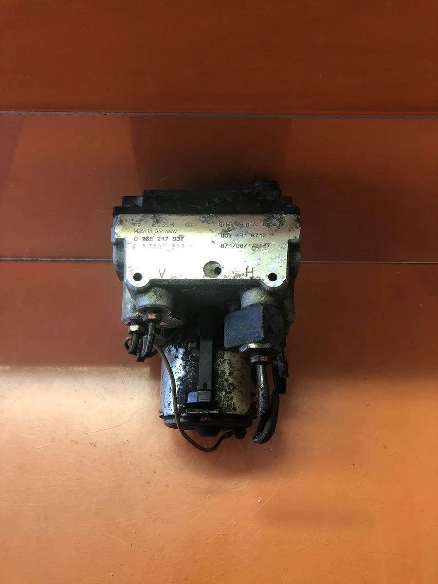 Блок (насос) ABS Mercedes-Benz E-класс W210/S210 (1995—1999) W210 A0024319712   M112 M111 OM611 OM604 OM605 M104 OM613