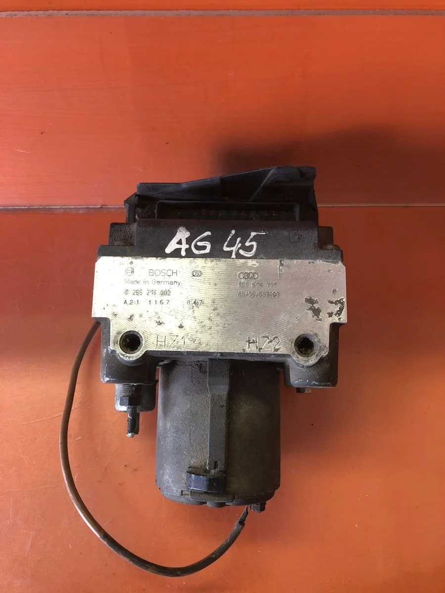 Блок (насос) ABS Audi A6 C4 (1994—1997) 4A 4A2 4A5 45 8D0614111