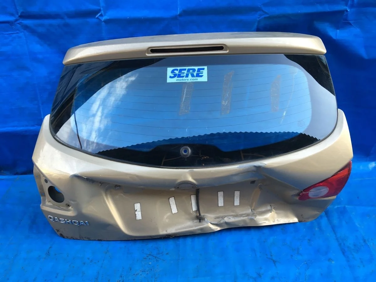 Стекло двери багажника Nissan Qashqai I (2006—2010) J10 90300JD000  Зад