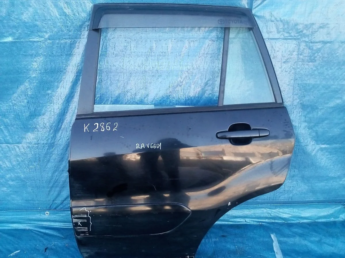 Дверь задняя левая Toyota RAV4 II (2000—2003)