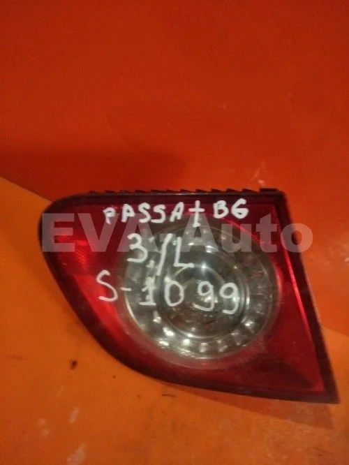 Фонарь задний внутренний левый Volkswagen Passat B6 (2005—2010) 3C2 3C5 3C5945093E Лево Зад