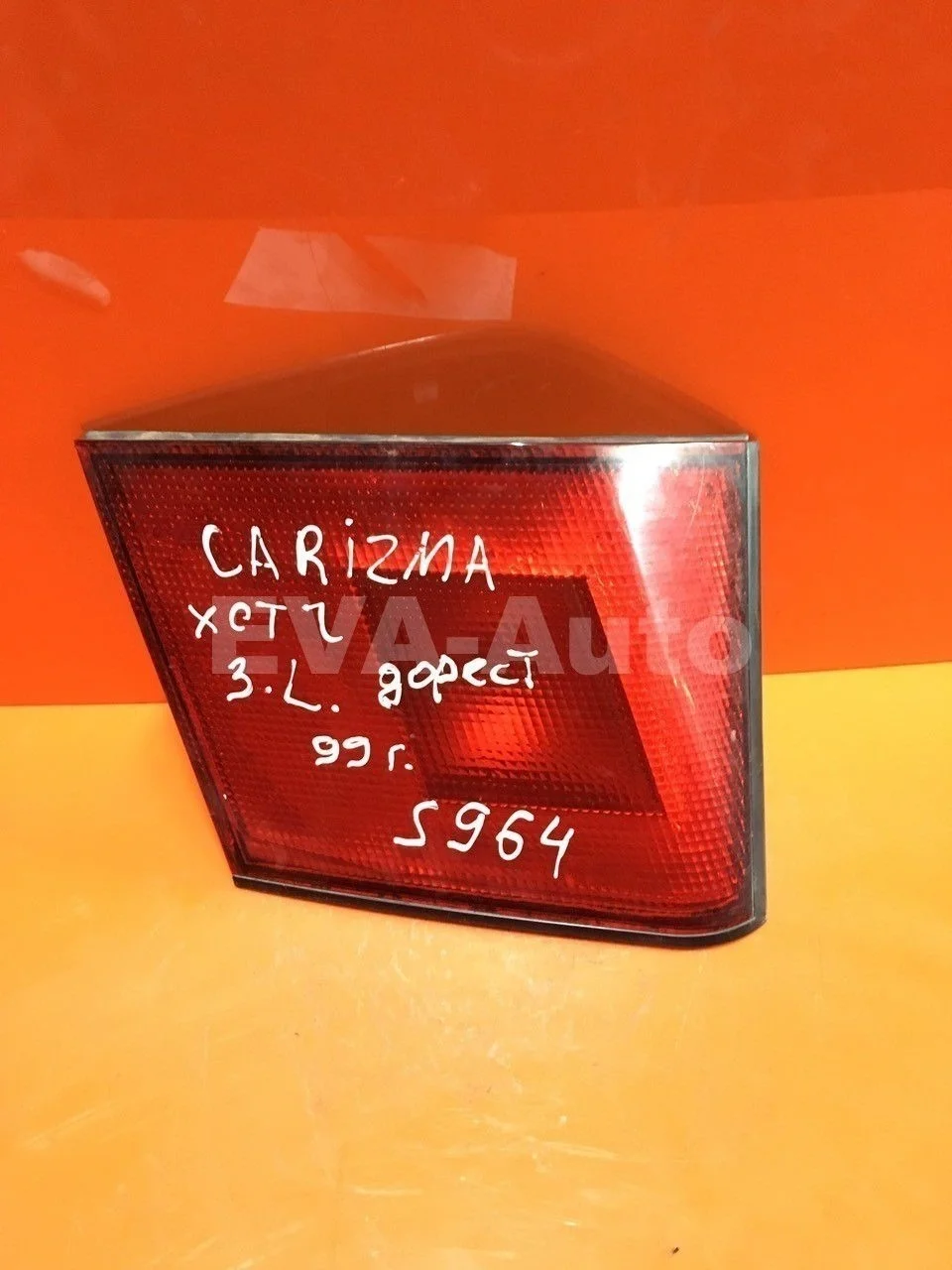 Фонарь задний внутренний левый Mitsubishi Carisma I (1995—1999) DA_A DA1A DA2A MR179513 Лево Зад