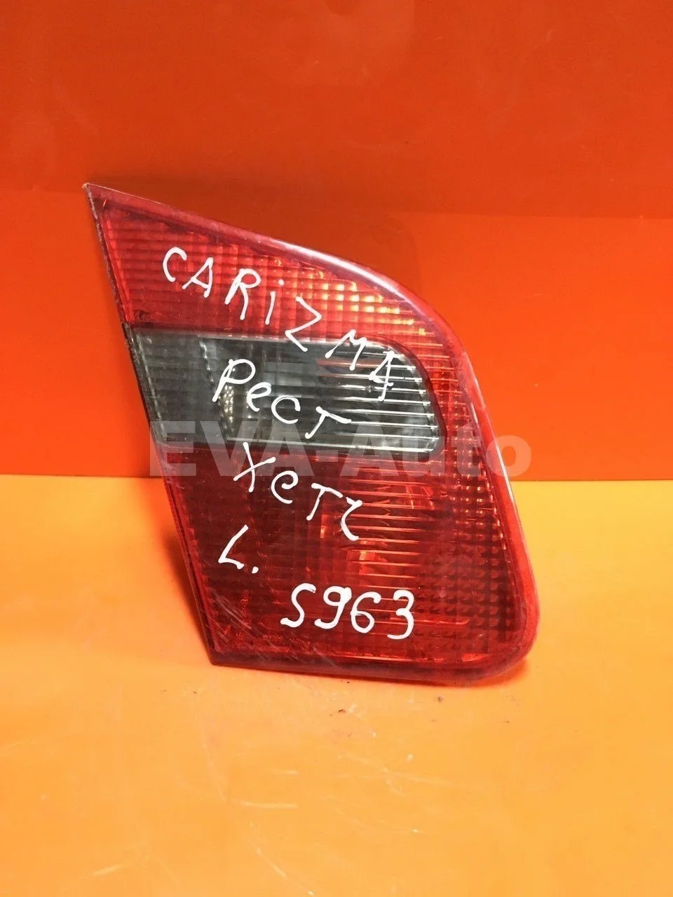 Фонарь задний внутренний левый Mitsubishi Carisma I рестайлинг (1999—2004) DA_A DA1A DA2A MR485473