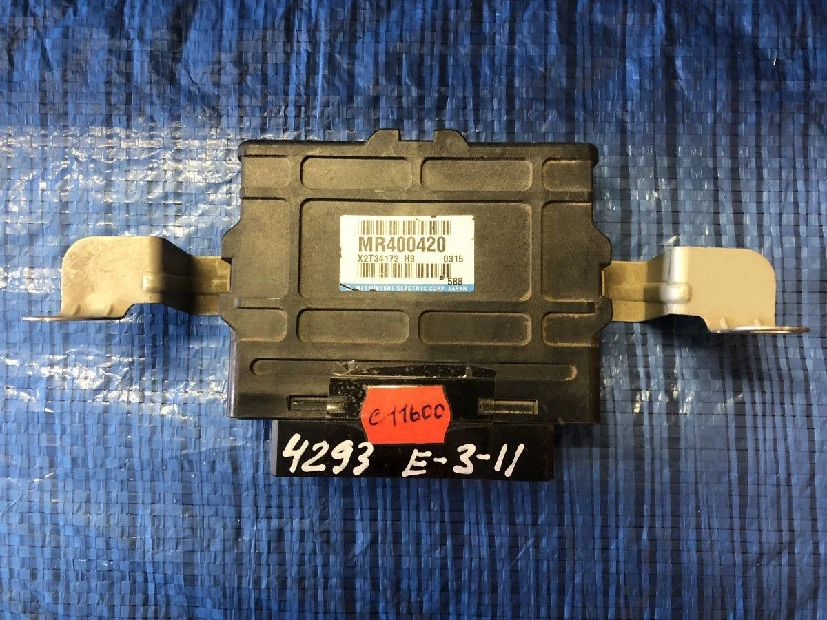 Блок управления ABS Mitsubishi Pajero II (1991—1997) V30 V40 2 поколение MR400420   4M41