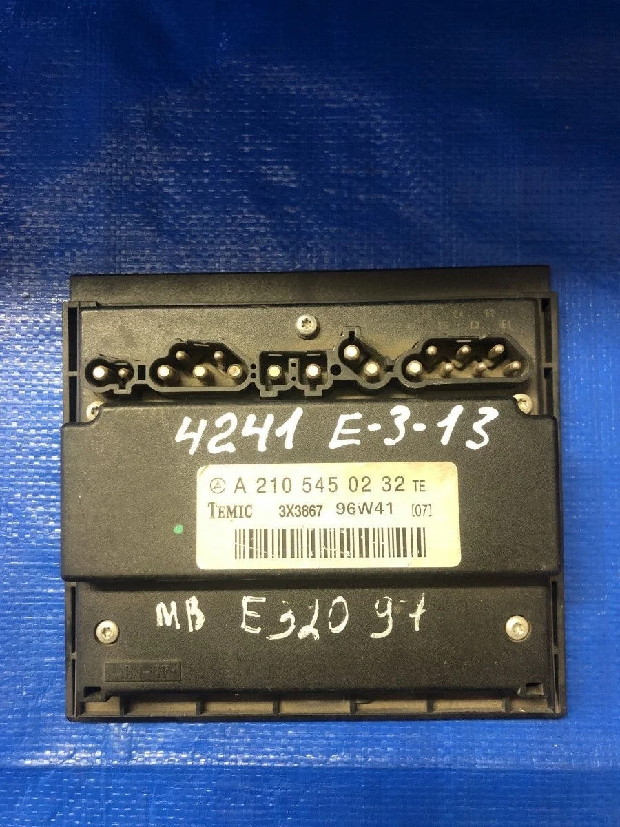 Блок управления вентилятором Mercedes-Benz E-класс W210/S210 (1995—1999) W210 A2105450232   M112 M111 OM611 OM604 OM605 M104 OM613