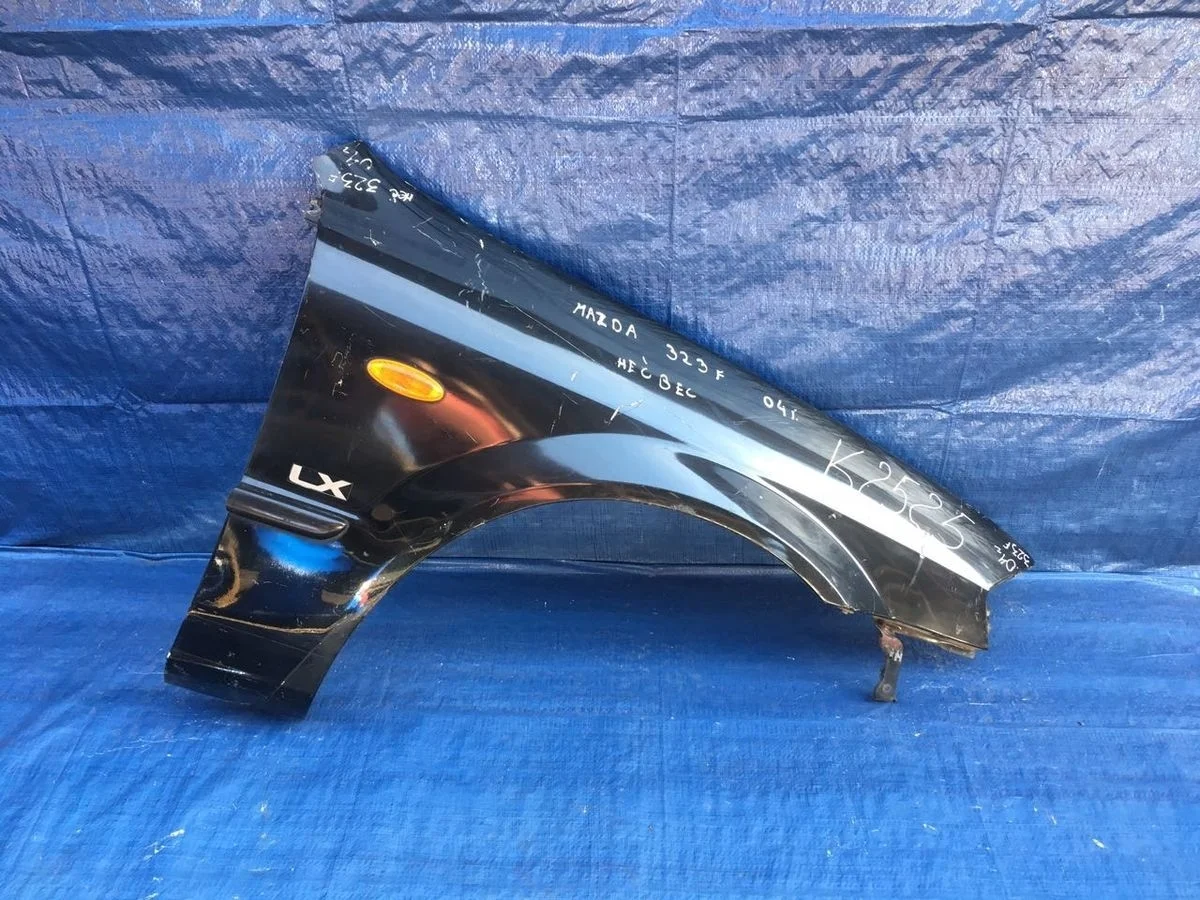 Крыло переднее правое Mazda 323 BJ (1998—2001) BJ BJ143 BJ3K52111A Право Перед