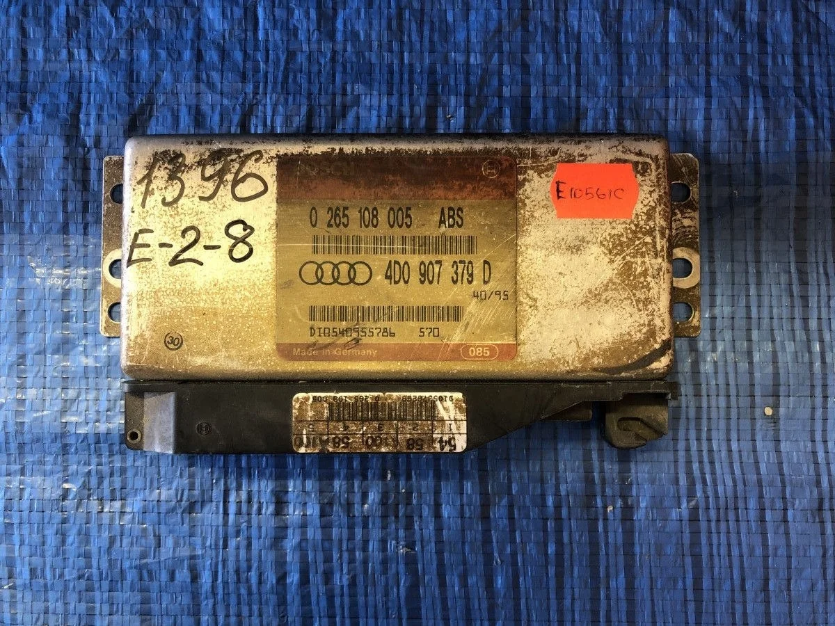 Блок управления ABS Audi A6 C4 (1994—1997) 4A 4A2 4A5 45 4D0907379D