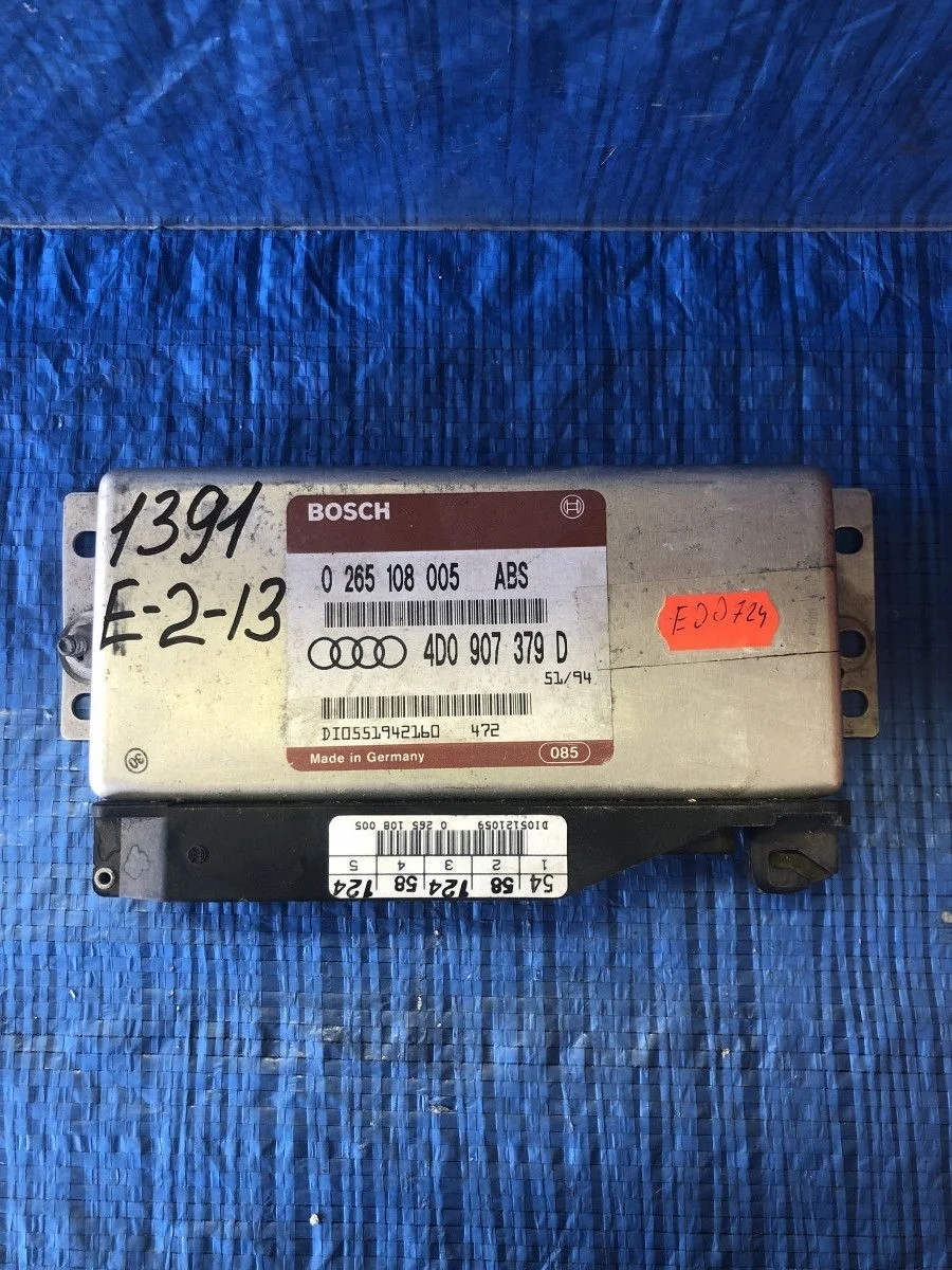Блок управления ABS Audi A4 B5 (1994—1999) 8D2 8D 4D0907379D