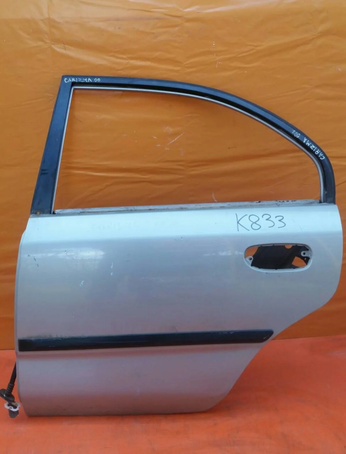 Дверь задняя левая Mitsubishi Carisma I (1995—1999)