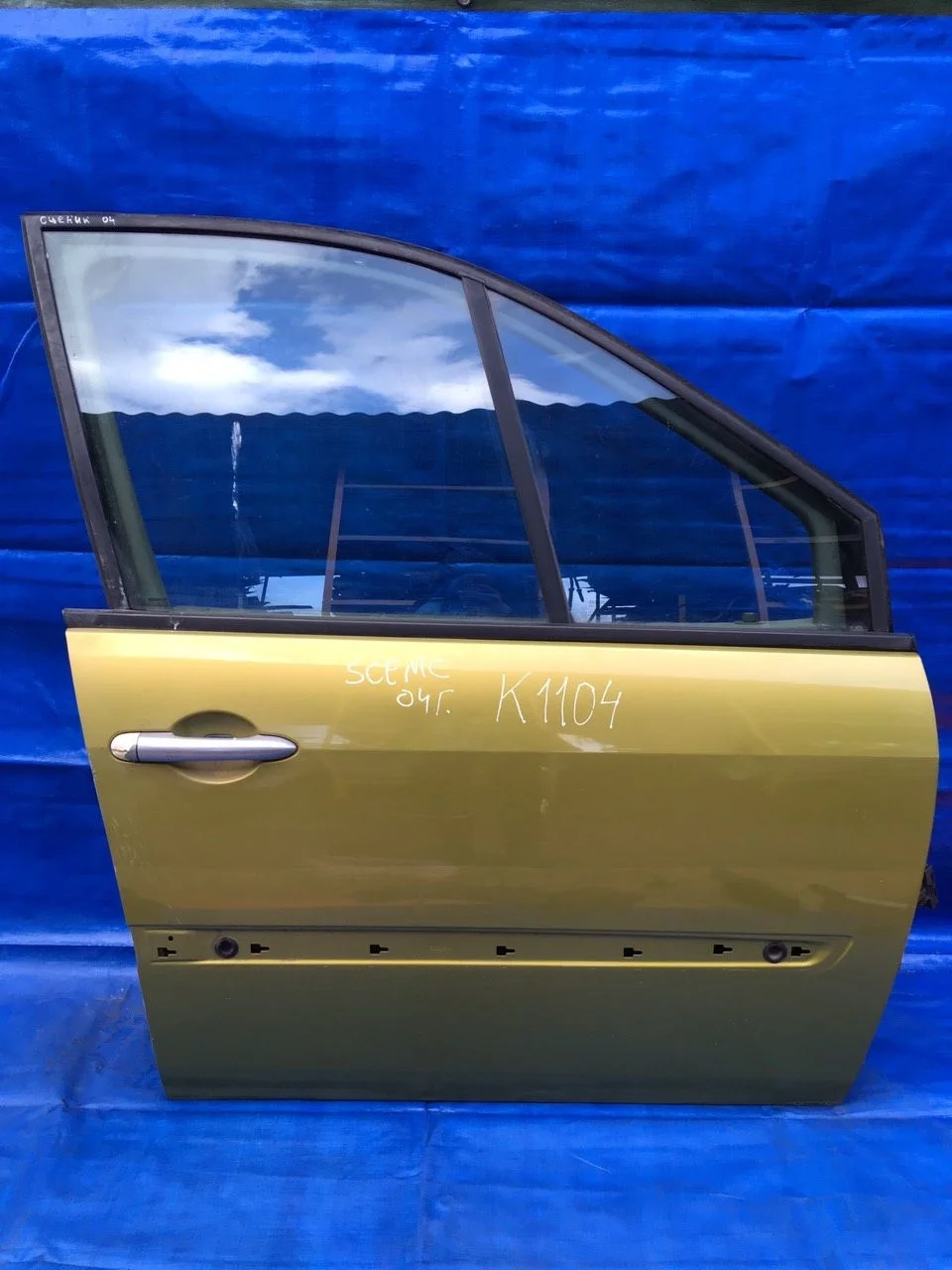 Дверь передняя правая Renault Scenic II (2003—2006) JM JM0C JM0F JM16 JM02 801002354R Право Перед