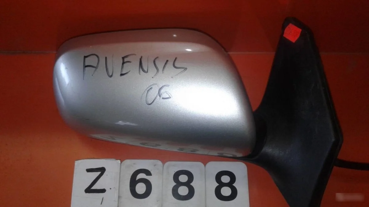 Зеркало правое электрическое Toyota Avensis T250 (2003—2006) T250 AZT251L AZT250L 8790105060 Право