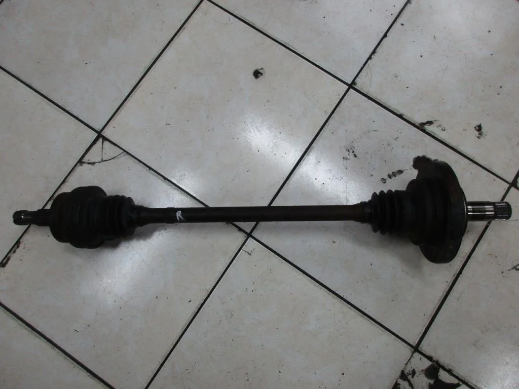 Привод задний Mercedes-Benz