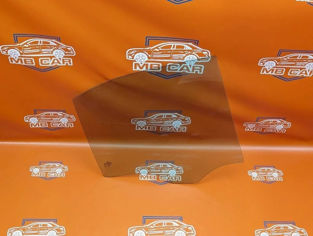 Стекло заднее правое Mercedes-Benz