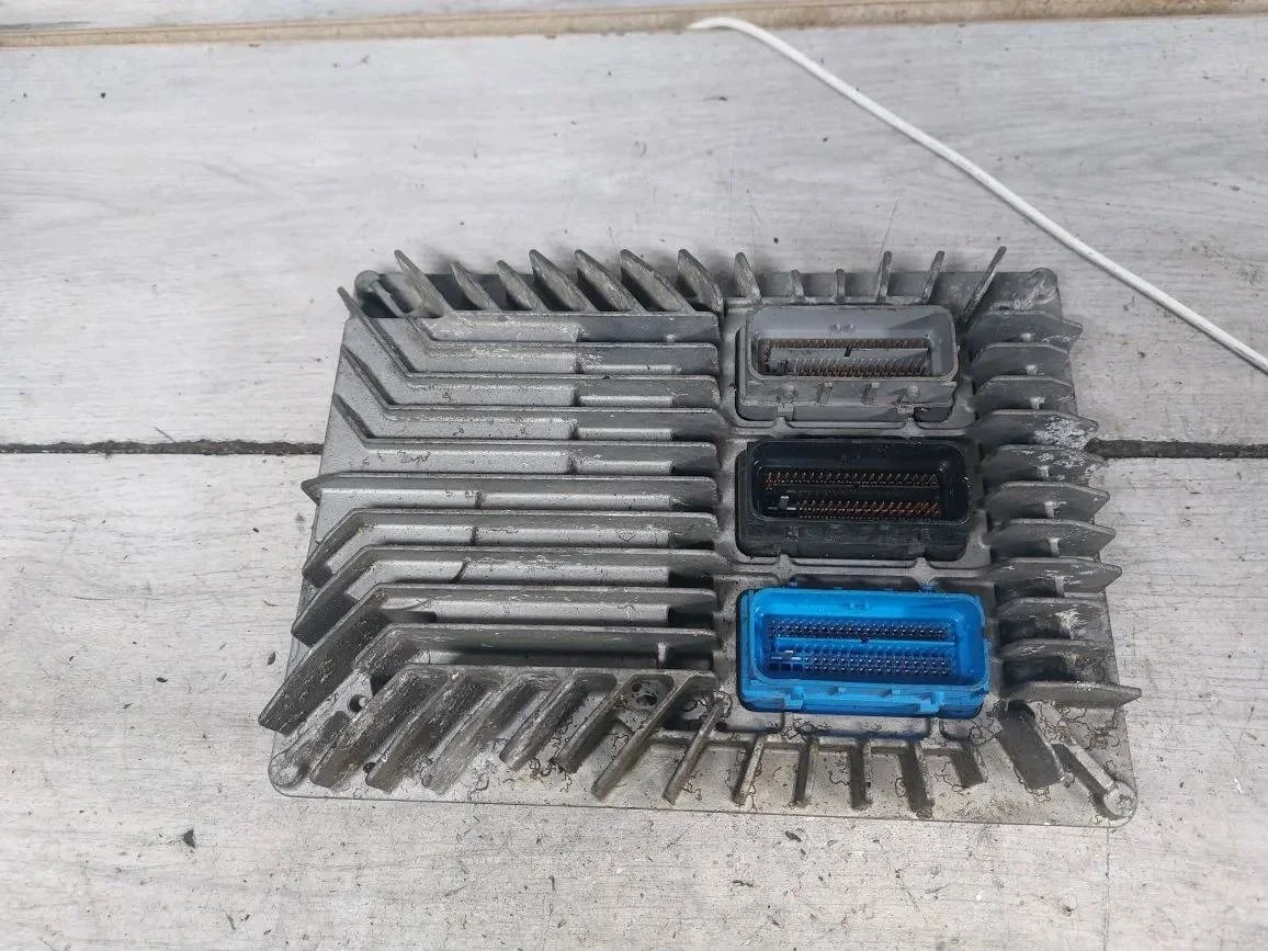 блок управления двигателем Chevrolet Captiva