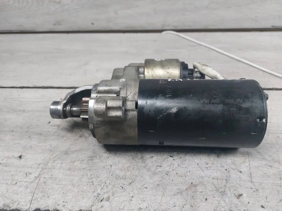 стартер Audi A5 8T