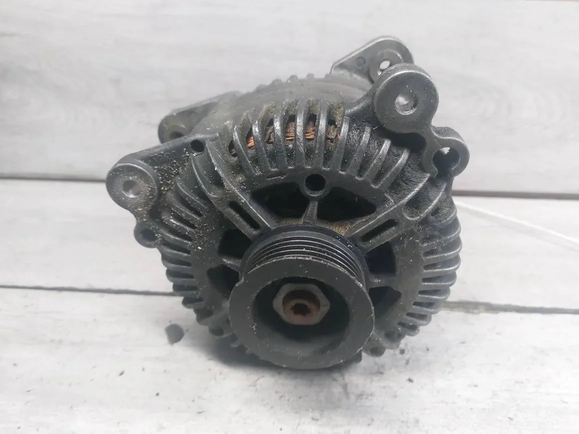 генератор Audi A6 4F/C6