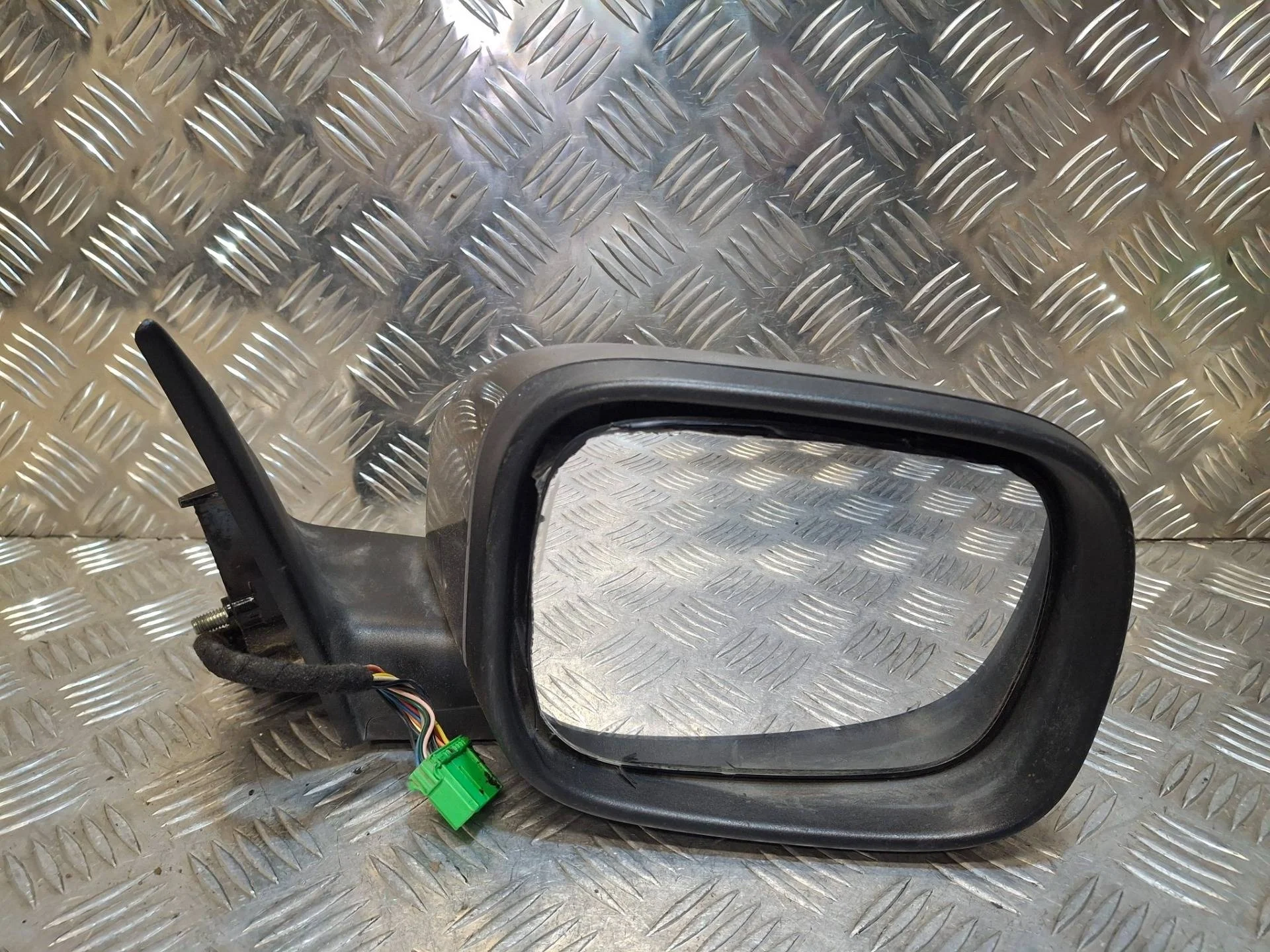 зеркало наружное правое Volvo XC90   серый