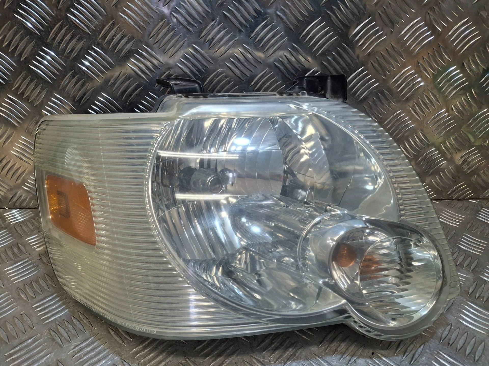 фара правая Ford Explorer 4  U251 U251